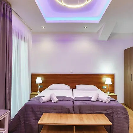 Melania Luxury With Private Heated Pool فيلة Klorakas