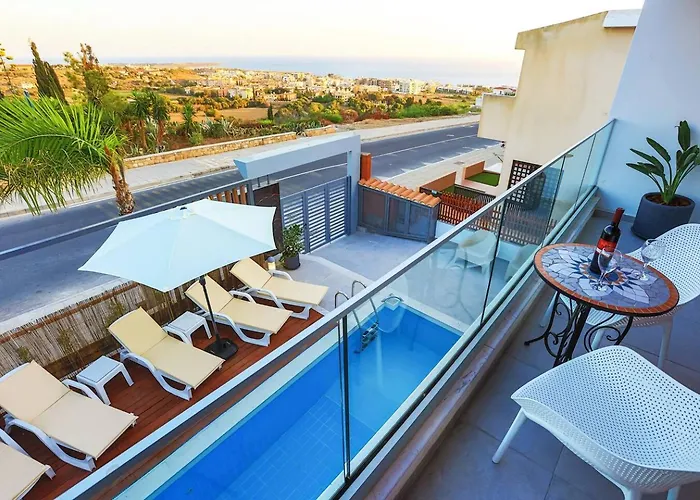 Melania Luxury With Private Heated Pool * Klorakas