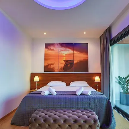 Melania Luxury With Private Heated Pool *