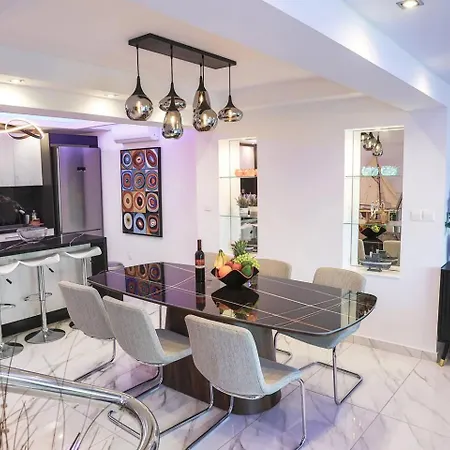 Melania Luxury With Private Heated Pool *