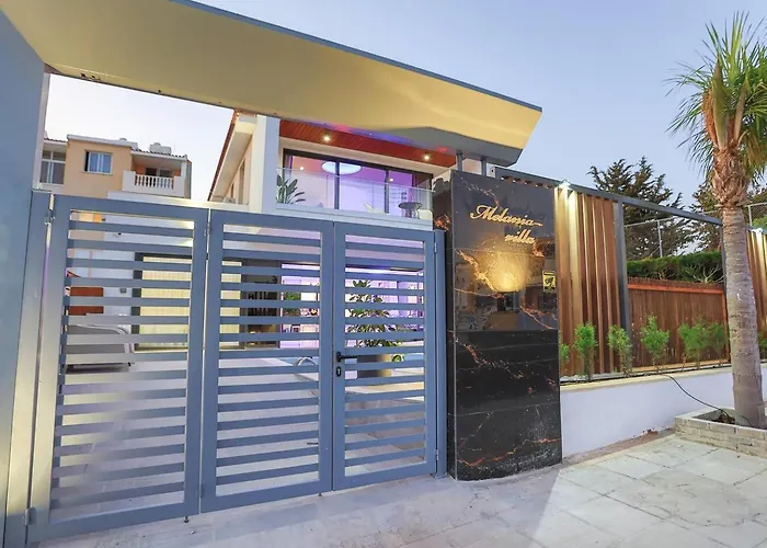 Melania Luxury With Private Heated Pool *